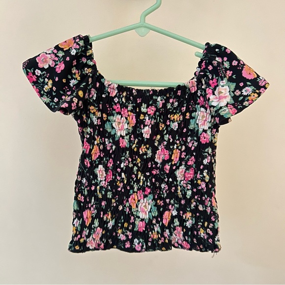 Black Floral Smocked Top + Shorts Set | Girls 3T | 2-Piece Summer Outfit - Picture 2 of 10